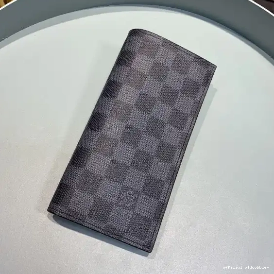 Official oldcobbler LOUIS ALEXANDRE VUITTON WALLET 0525